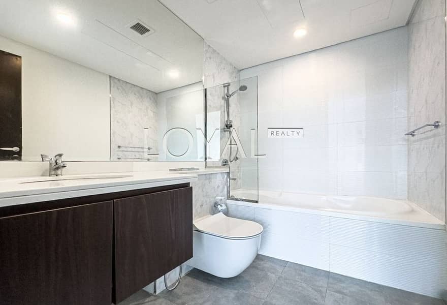 Premium Location | Well Maintained | Spacious - Image 22