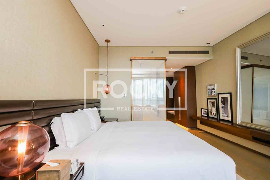 HOTEL ROOM | IN HOTEL POOL | VACANT