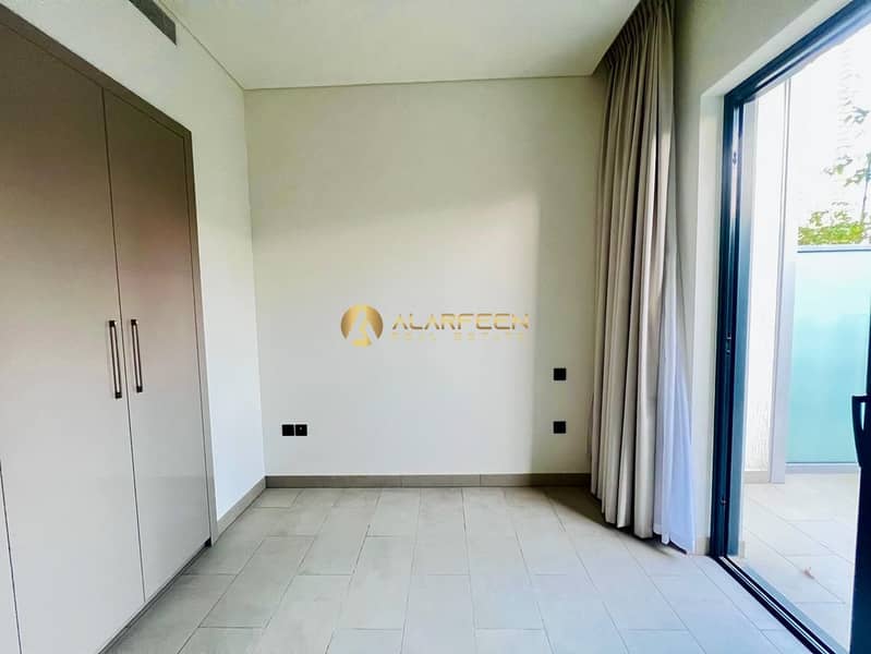 Community View | Prime Location | Spacious Unit - Image 7