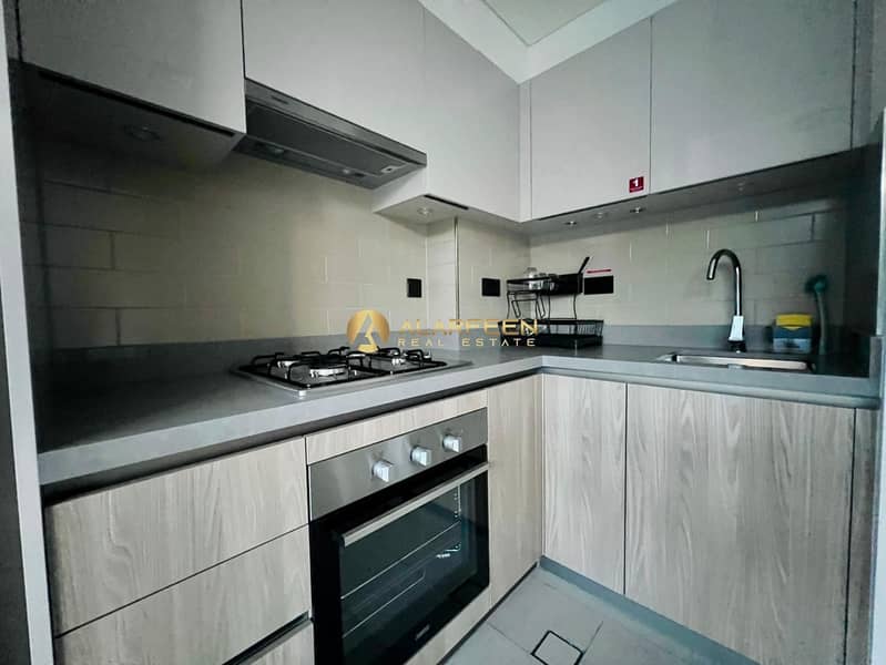 Community View | Prime Location | Spacious Unit - Image 10