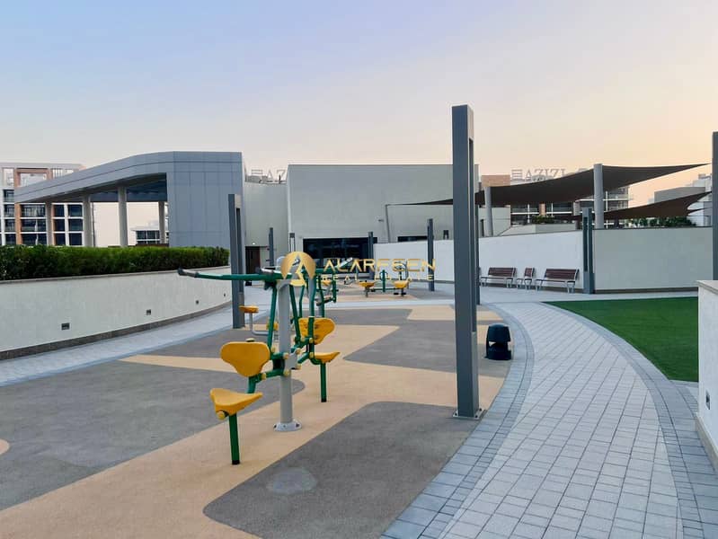 Community View | Prime Location | Spacious Unit - Image 12