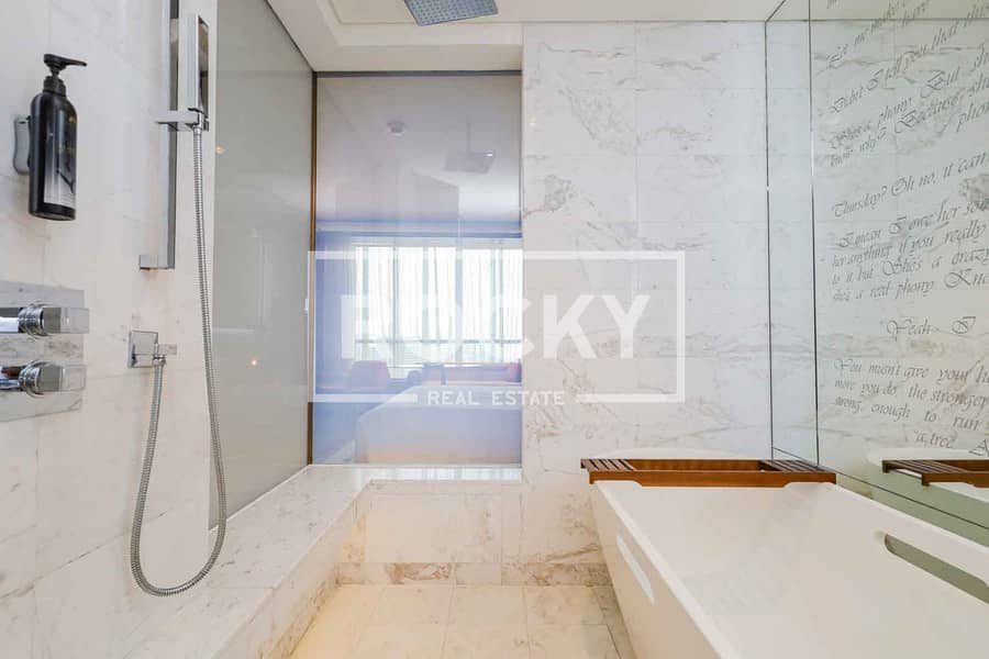 HOTEL ROOM | IN HOTEL POOL | VACANT - Image 13