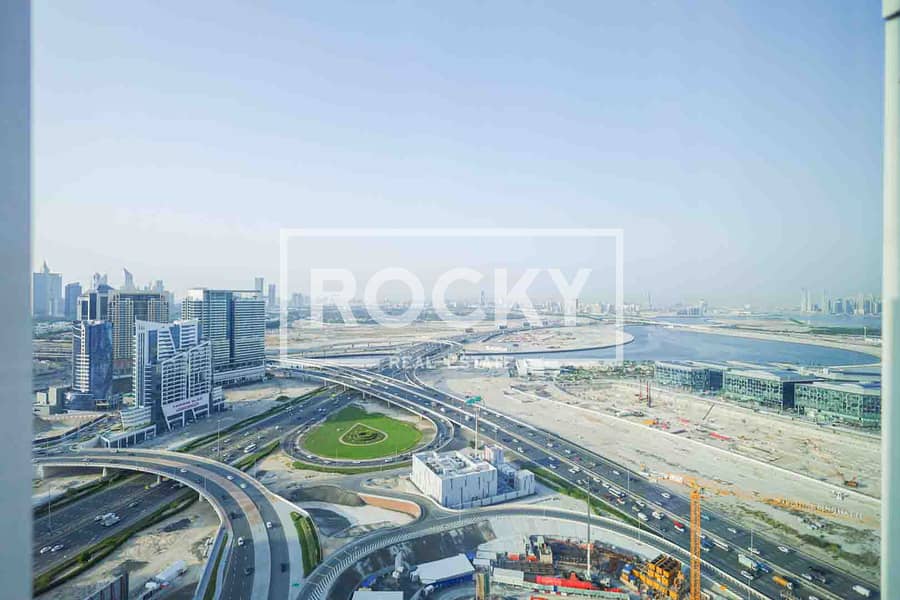 HOTEL ROOM | IN HOTEL POOL | VACANT - Image 23