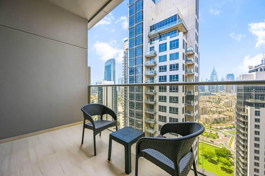 Elite Downtown 2 // Furnished Studio Apartment (Monthly Options)