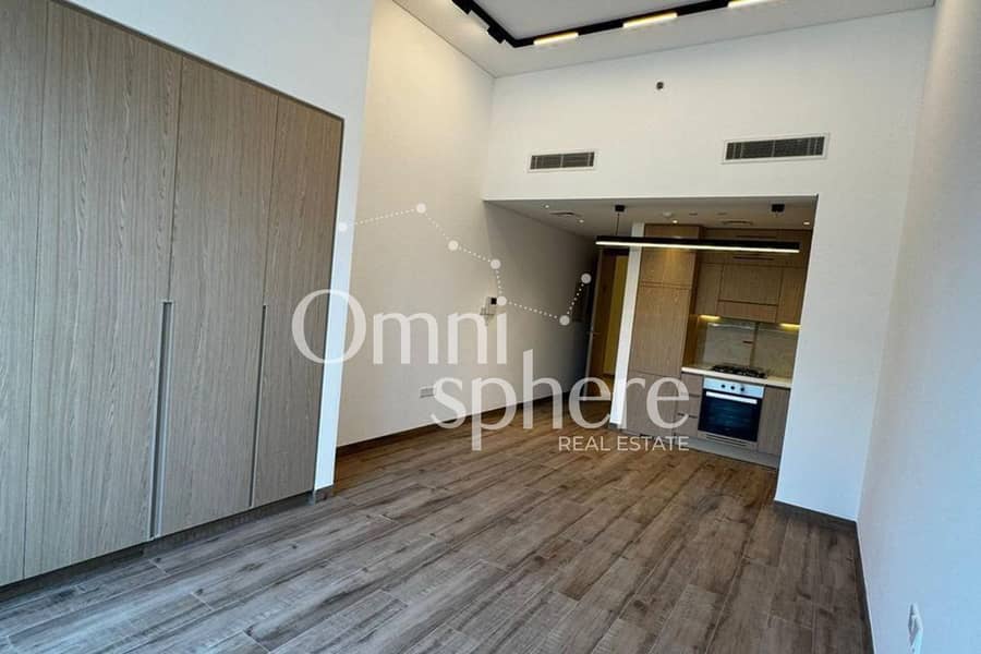 Ready To Move | Park View | Semi Furnished