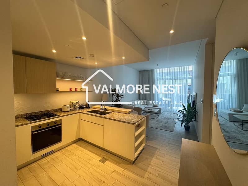 Premium furnished unit with great amenity I Available in 12 cheques I Prime spot