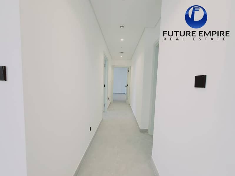 Lavish 2BHK With Maid |Terrace & Private Jacuzzi - Image 9