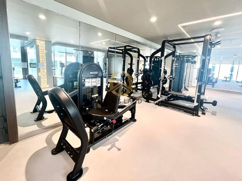 Spacious 2BHK with Stunning Sea View at Creek Edge Tower 1 - Image 12