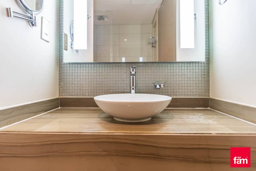 Furnished Exclusive 2BR at High floor - Image 15