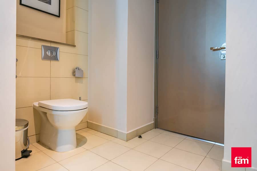 Furnished Exclusive 2BR at High floor - Image 17