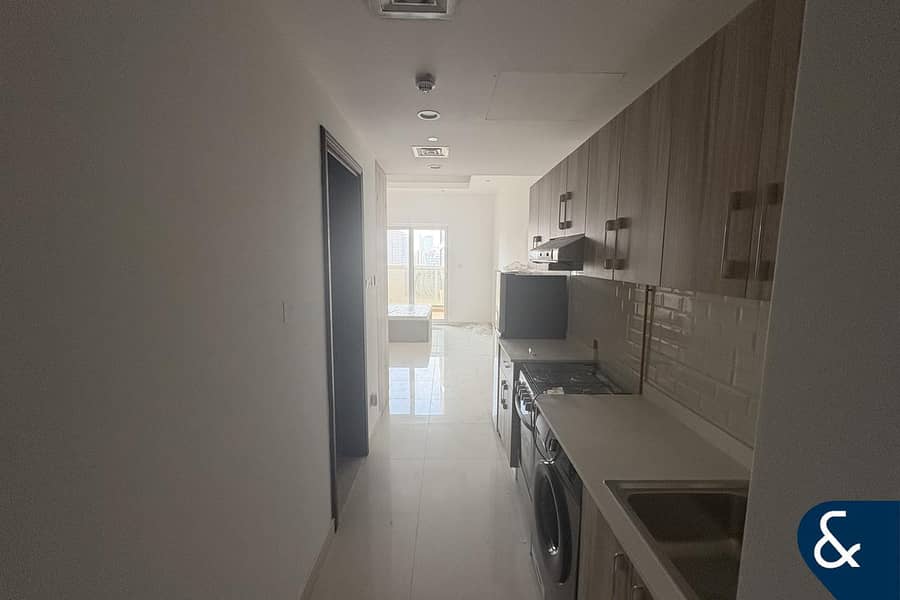 Vacant Now | Open View | Spacious Layout