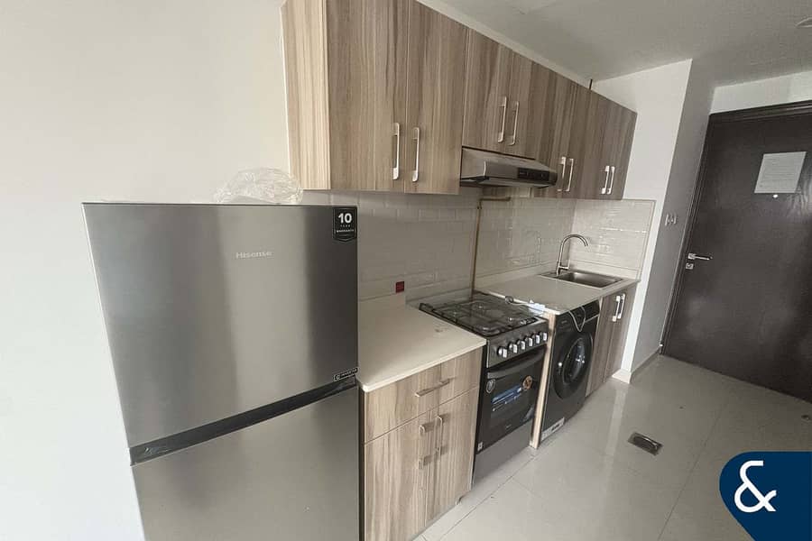 Vacant Now | Open View | Spacious Layout