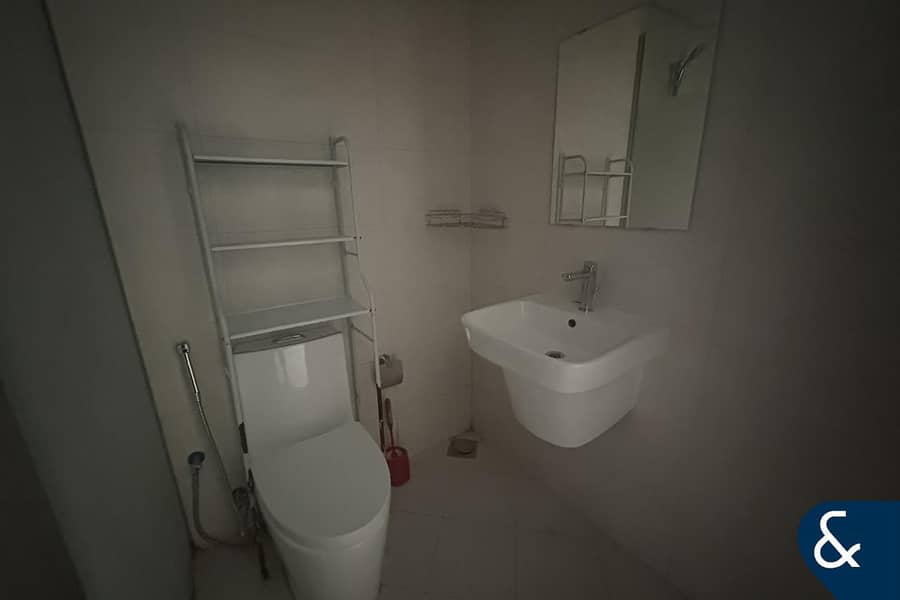 Vacant Now | Open View | Spacious Layout - Image 7