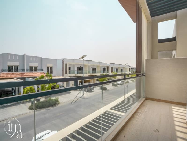 3BR+Maid | Green Belt Villa | Chiller Free - Image 11