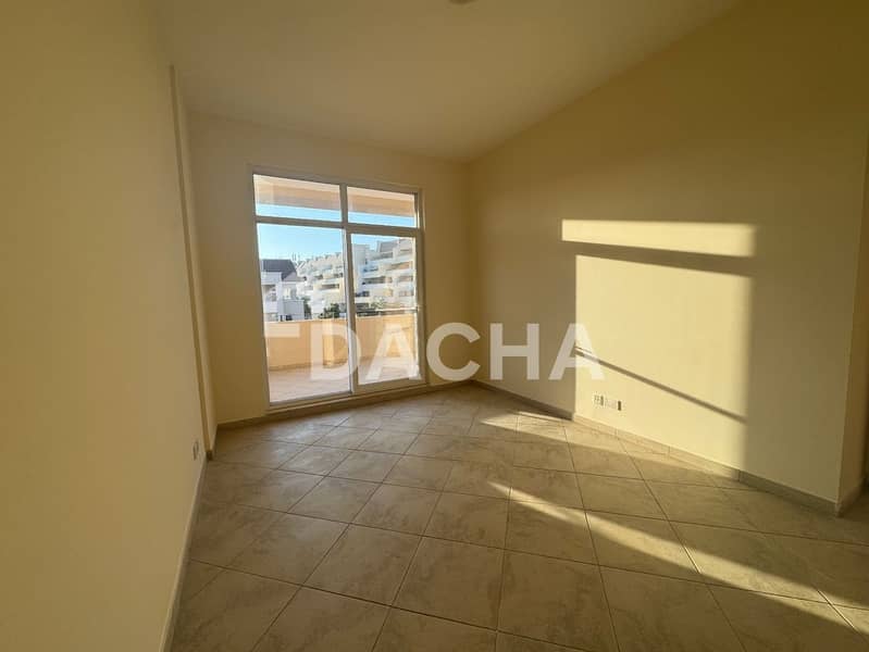 Upgraded 1BR | Garden Views | Ready Now - Image 8