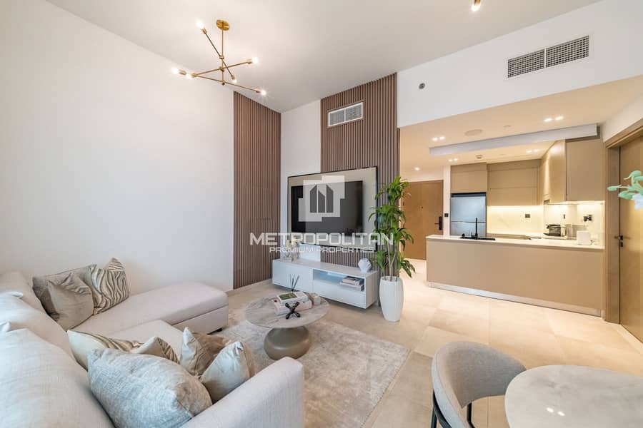 Vacant | Fully Furnished & Upgraded | Private Jacuzzi