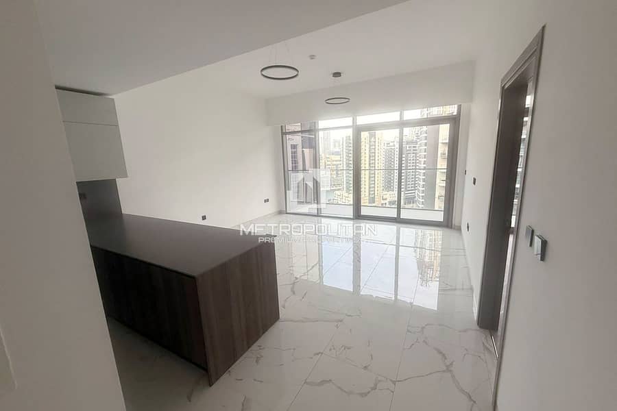 Vacant | Burj Khalifa Views | Bright and Spacious