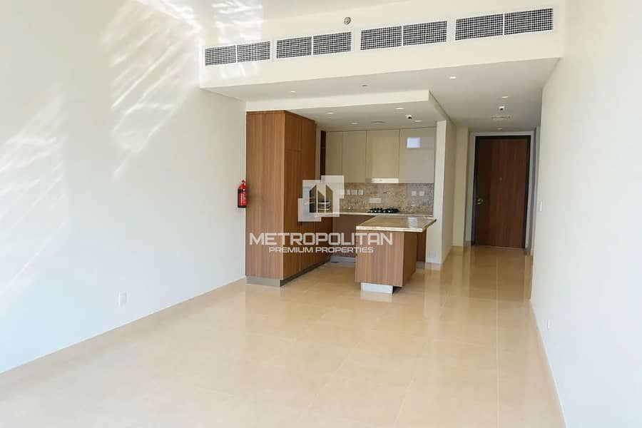 Spacious Apartment | Brand New | Canal View