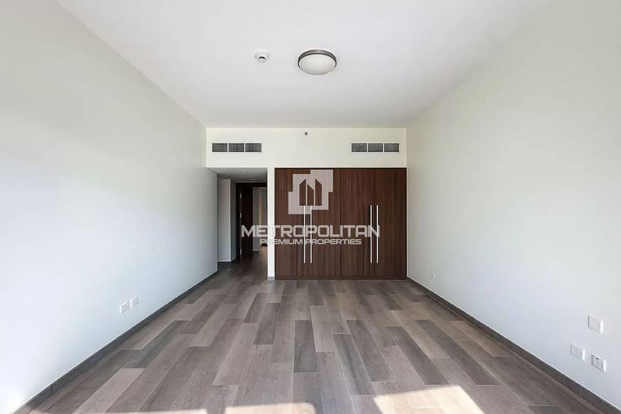 Spacious Apartment | Brand New | Canal View
