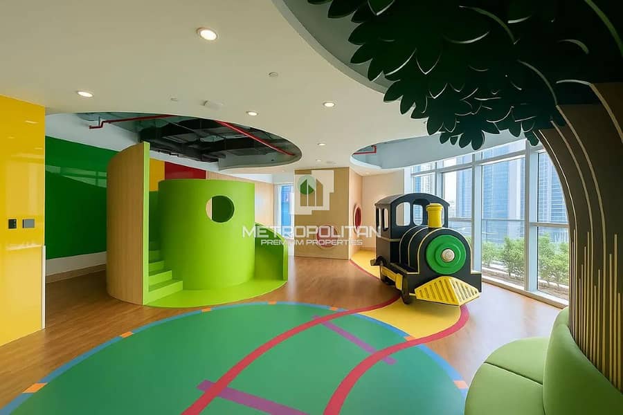 Spacious Apartment | Brand New | Canal View - Image 17