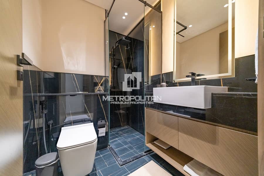 Vacant | Fully Furnished & Upgraded | Private Jacuzzi - Image 11