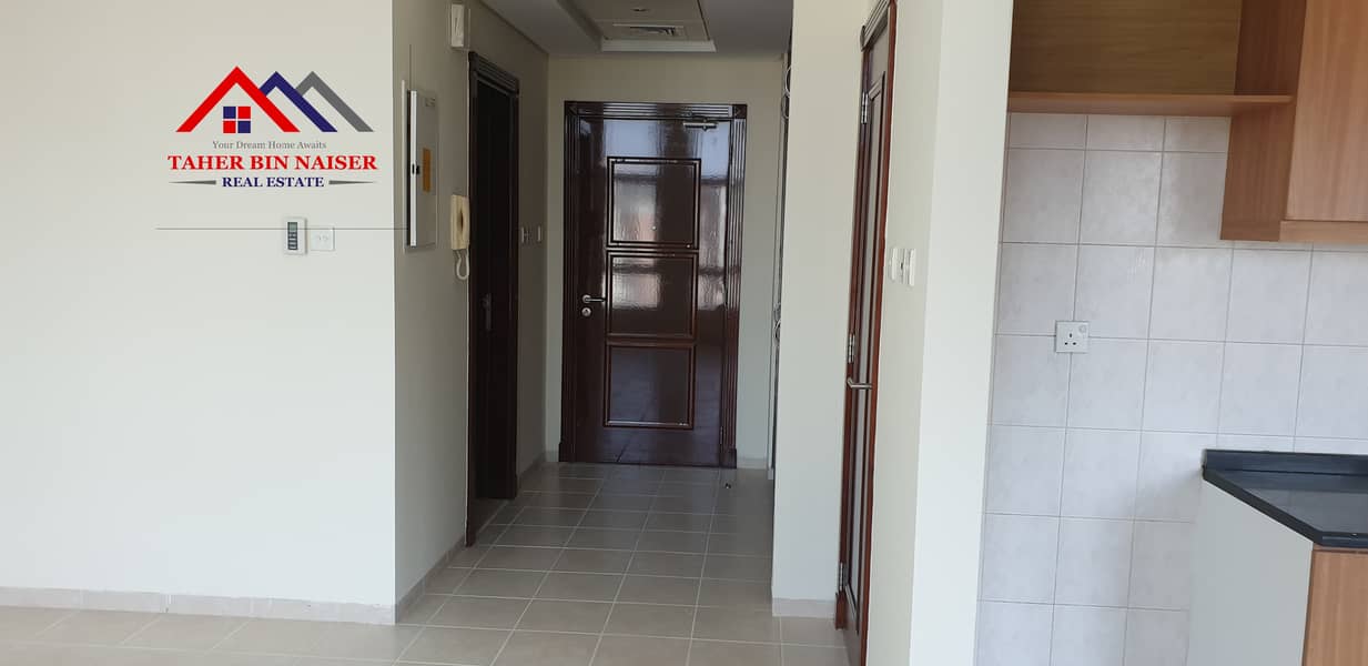 NEXT TO METRO L SHA PE BALCONY STUDIO FLAT FOR SALE - Image 12