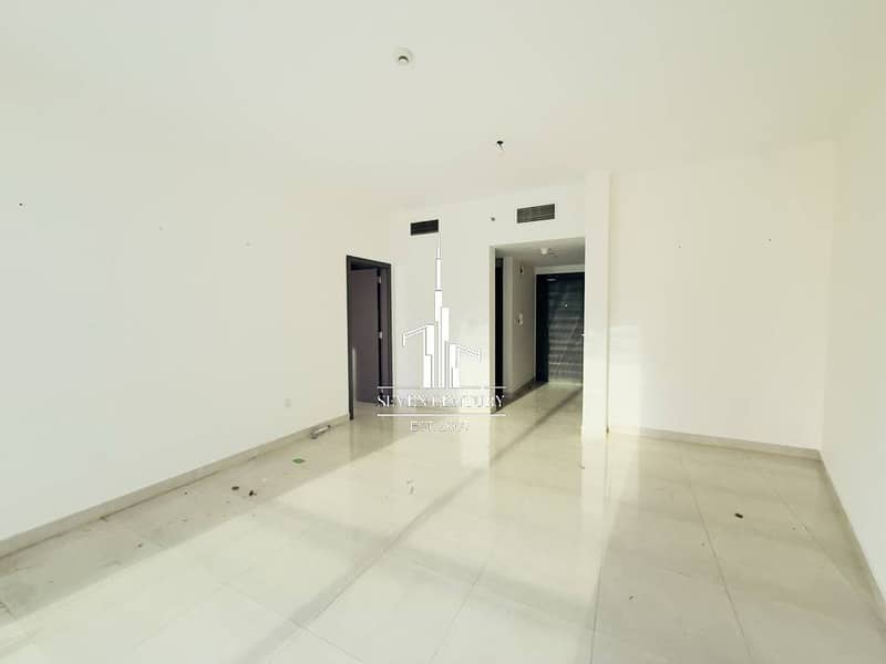 Ready to move in | Prime Location | Pool View