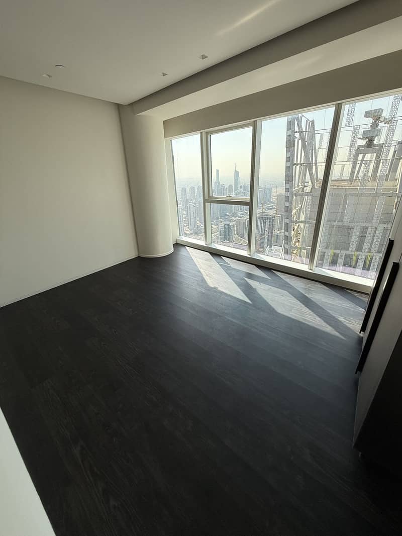 Luxury 3-Bedroom + Maid’s Room Apartment – DAMAC Heights, Dubai Marina - Image 6