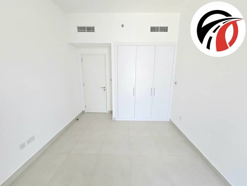 Spacious Apartment ! With Maids Room ! Ready to Move ! Big Size - Image 9