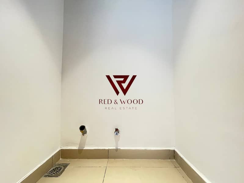 Open Kitchen | Spacious | Luxury Living - Image 10