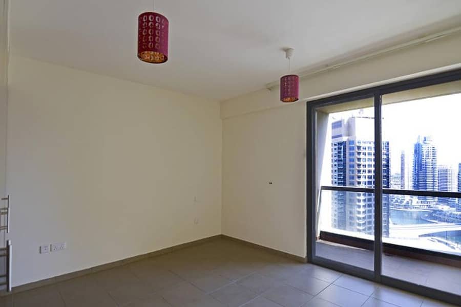 Unfurnished 4 | Mid Floor | Panoramic Windows | Marina View - Image 7