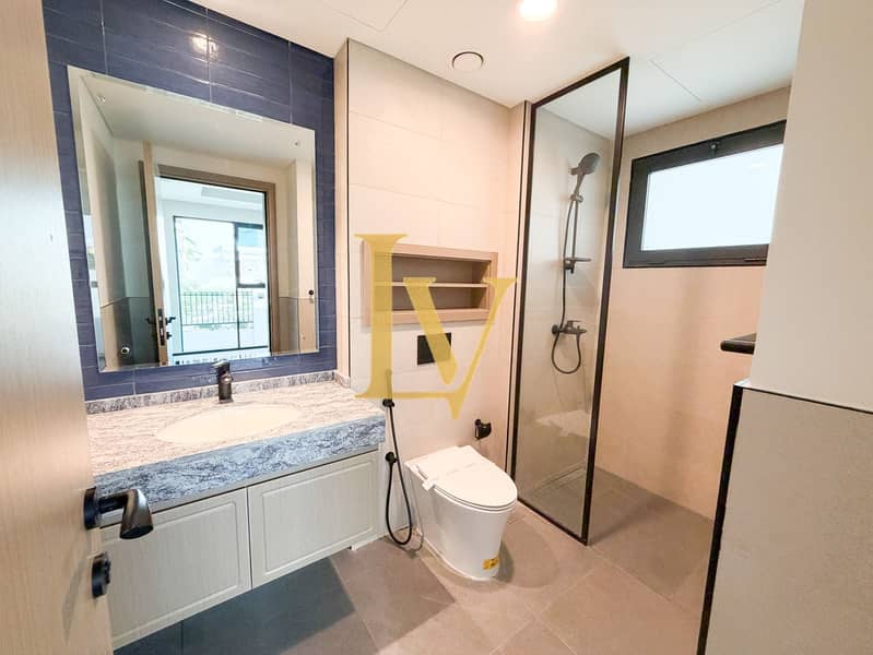 Corner End | 5Bed+Maid | Brand New | Ready to Move - Image 6