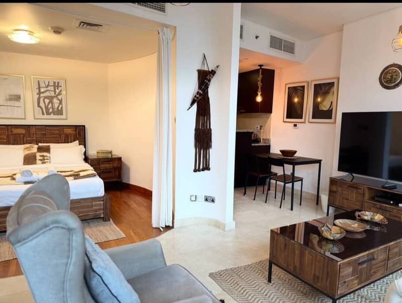 Stylish DIFC Studio | Walk to Offices | AED 120K - Image 6