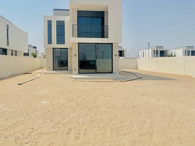 No Agents | On Golf Course | Biggest Plot