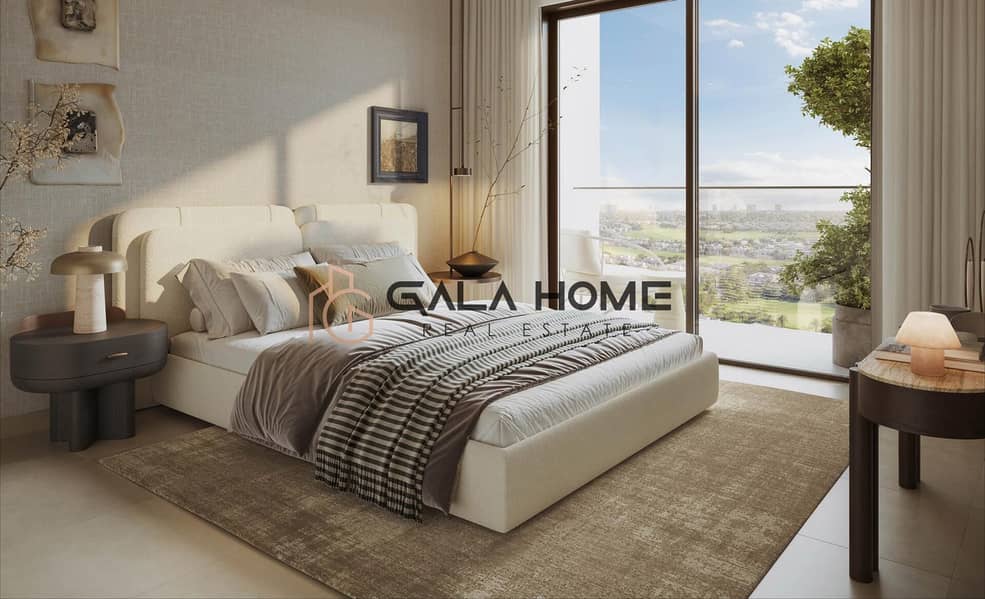 Luxury Living with Panoramic Golf Views - Image 7