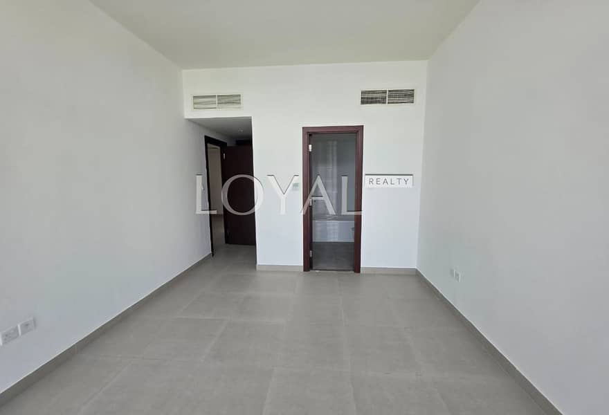 Great Location | Well Maintained | Spacious Layout - Image 8