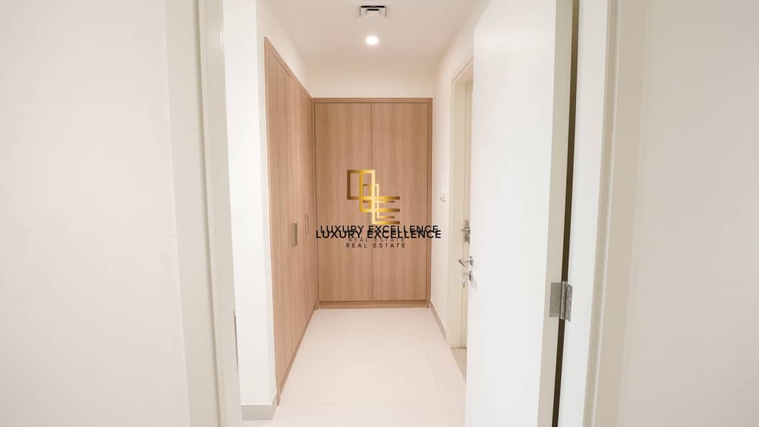 4 + Maids + Extra Bedroom | Investor Deal | Closed Kitchen - Image 8