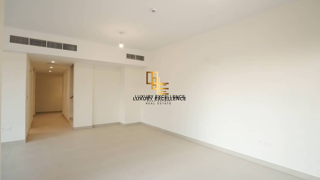 4 + Maids + Extra Bedroom | Investor Deal | Closed Kitchen - Image 11