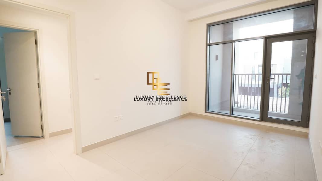 4 + Maids + Extra Bedroom | Investor Deal | Closed Kitchen - Image 12