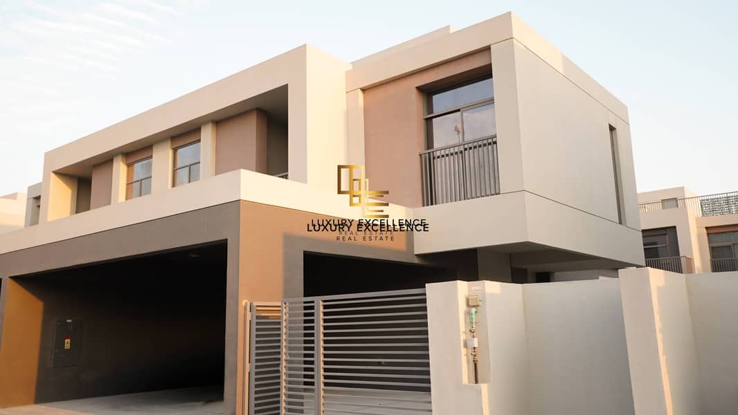 4 + Maids + Extra Bedroom | Investor Deal | Closed Kitchen - Image 26