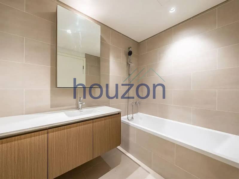 Spacious 3BR | Beach Access | High Floor - Image 12