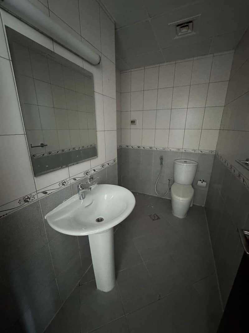 1 BHK Apartment | with best amenities | Vacant - Image 10