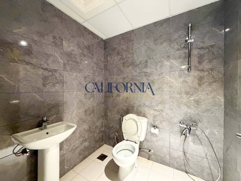 Vacant | Maid Room | Multiple Cheques - Image 8