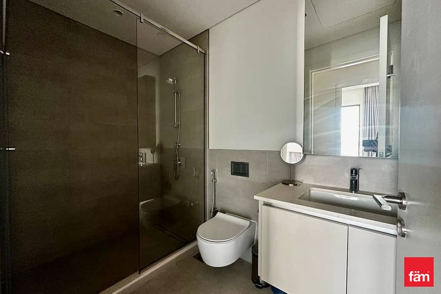 Stunning View | Furnished | Vacant - Image 9