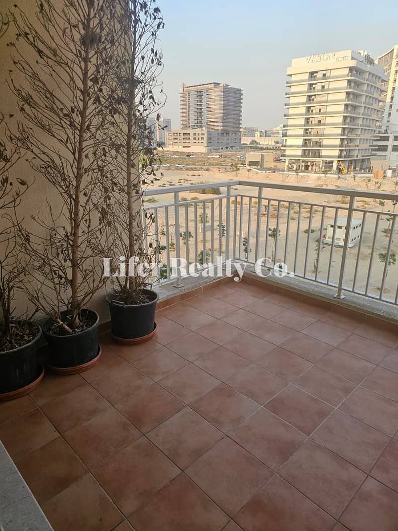 Huge 2BR + Maid | 2 Balconies | Vacant | 4 Cheques