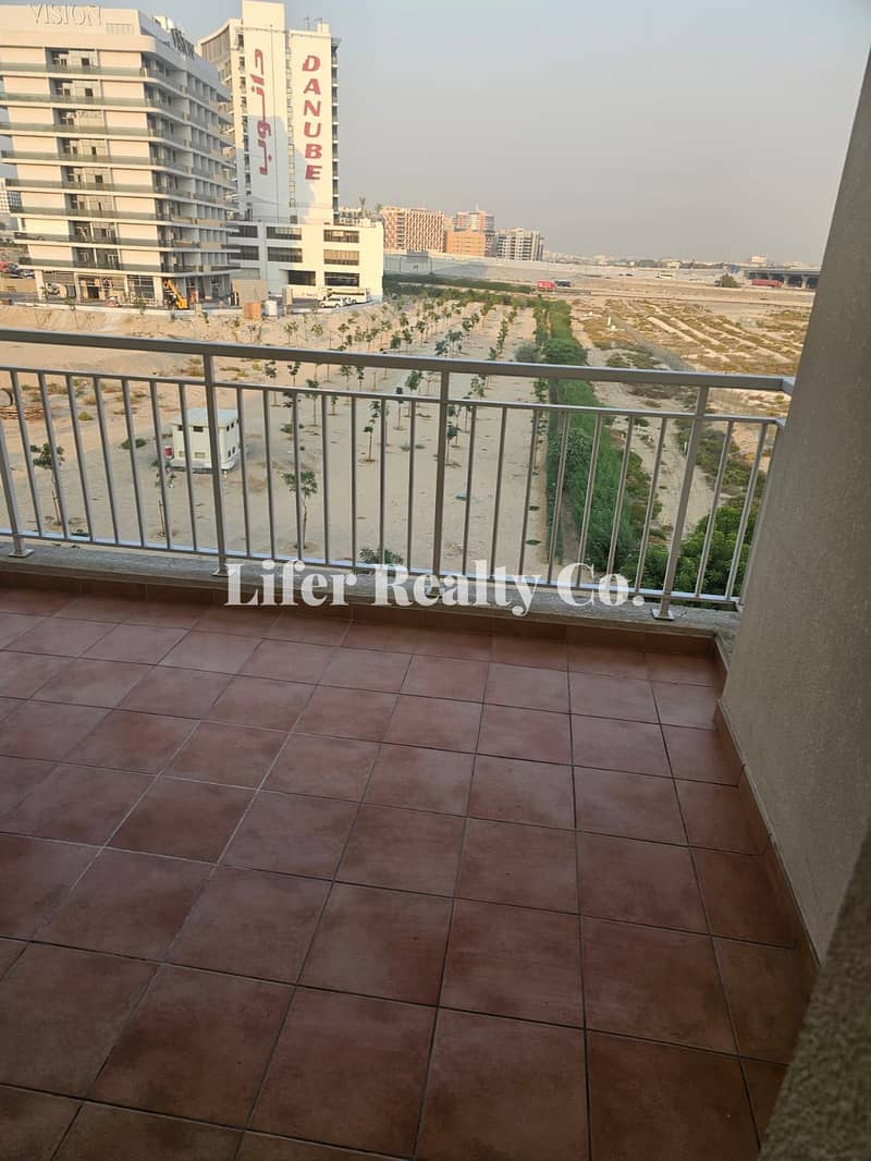 Huge 2BR + Maid | 2 Balconies | Vacant | 4 Cheques - Image 14
