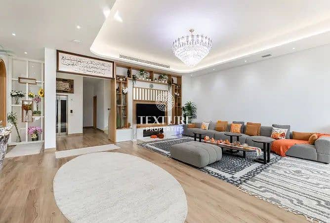 Custom Built | Corner Unit | Vacant On Transfer