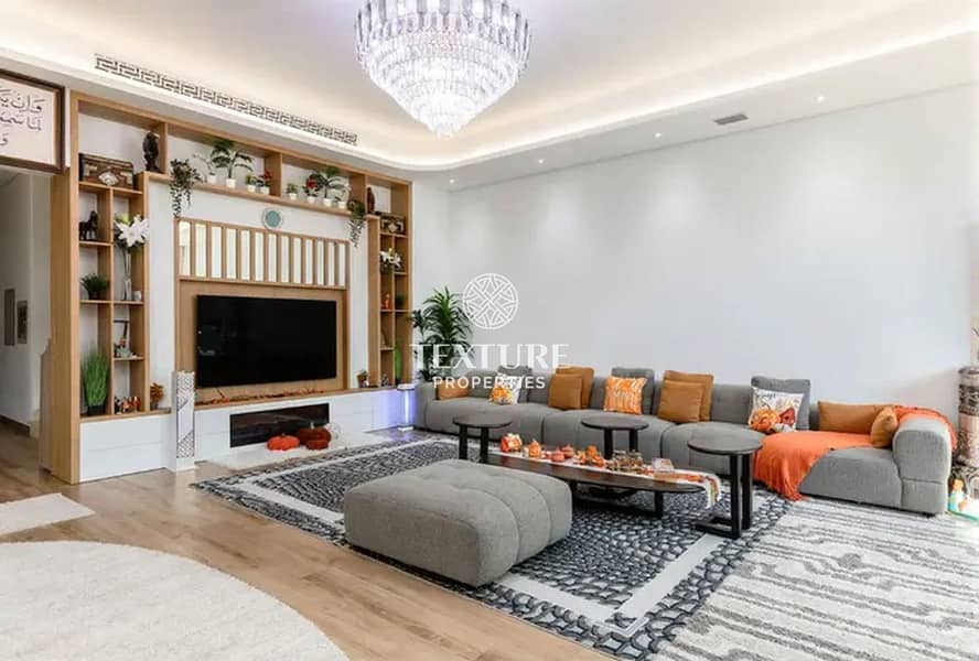 Custom Built | Corner Unit | Vacant On Transfer