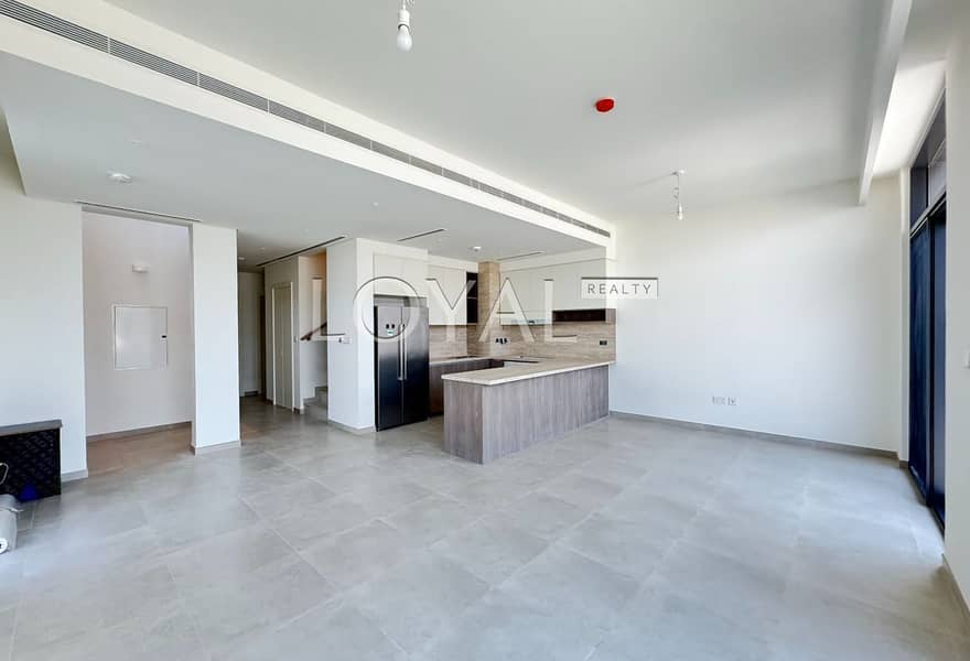 Spacious | Brandnew | Near to Park