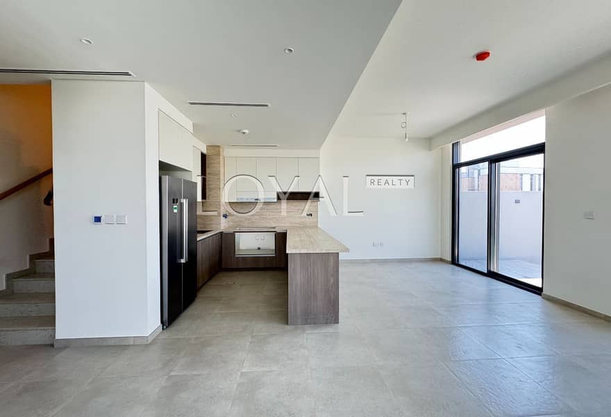 Spacious | Brandnew | Near to Park